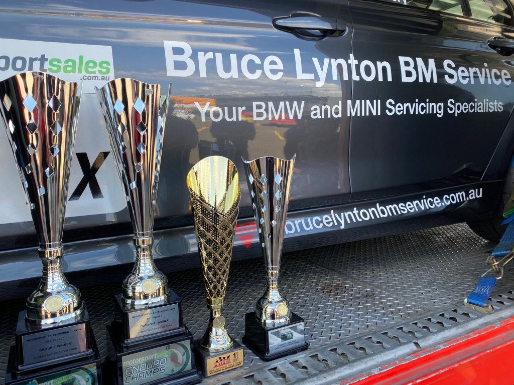 Beric Lynton & Tim Leahey Win Round 1 Production Car Enduro Championship at SMP